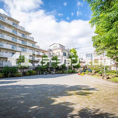 大田区矢口１丁目　クリオ多摩川ラ・モード　公園