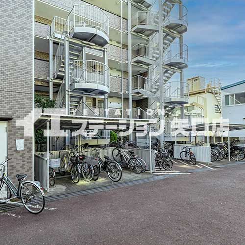 パルミナード多摩川弐番館　駐輪場