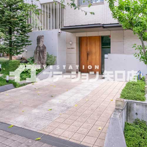 レガーレ田園調布 入口